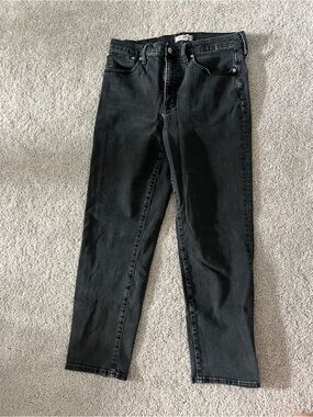 Black High-Rise Straight Leg Jeans Madewell classic straight Jean 30 T